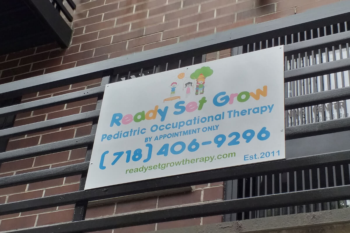 Pediatric dibond aluminum sign display
