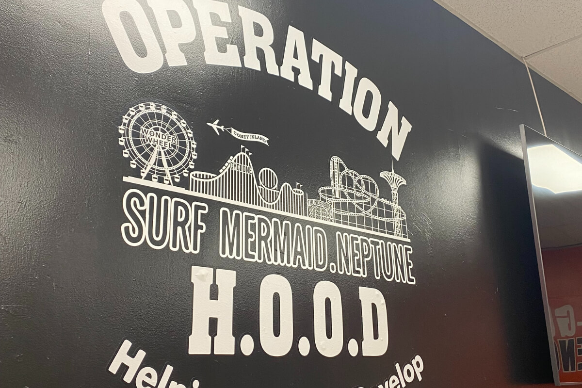 custom wall graphics vinyl lettering themed signage